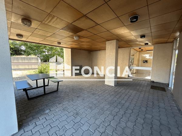 Location Appartement 4 pièces 93.8 m² - 1 RUE MORTILLET Grenoble 38000