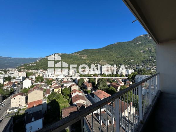 Location Appartement 4 pièces 93.8 m² - 1 RUE MORTILLET Grenoble 38000