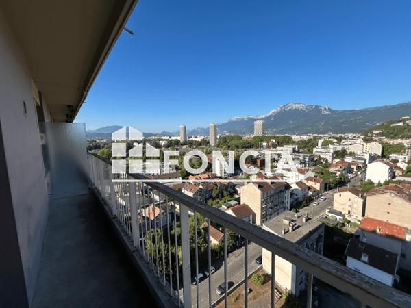 Location Appartement 4 pièces 93.8 m² - 1 RUE MORTILLET Grenoble 38000