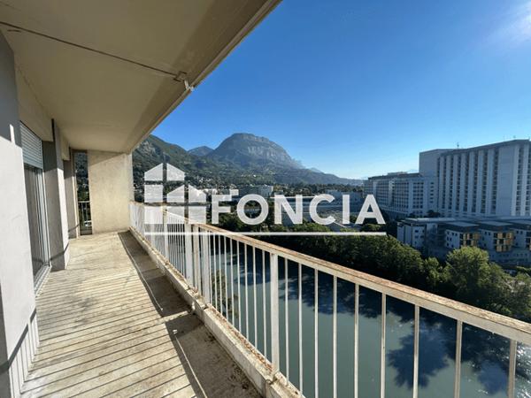 Location Appartement 4 pièces 93.8 m² - 1 RUE MORTILLET Grenoble 38000