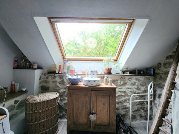Vente
                Maison150 m² - 7 Pièces -
                    LE CREUSOT (71200)