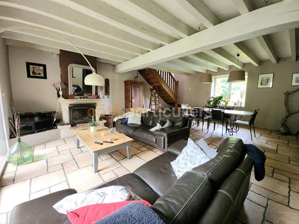 Vente
                Maison150 m² - 7 Pièces -
                    LE CREUSOT (71200)