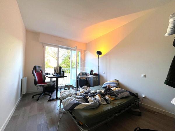 APPART. T3 A LOUER - BLOIS - RÉSIDENTIEL, 2 CHBS, GARAGE + PARKING ET CAVE PRIVES