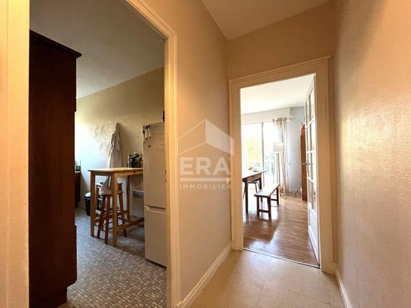 APPART. T3 A LOUER - BLOIS - RÉSIDENTIEL, 2 CHBS, GARAGE + PARKING ET CAVE PRIVES