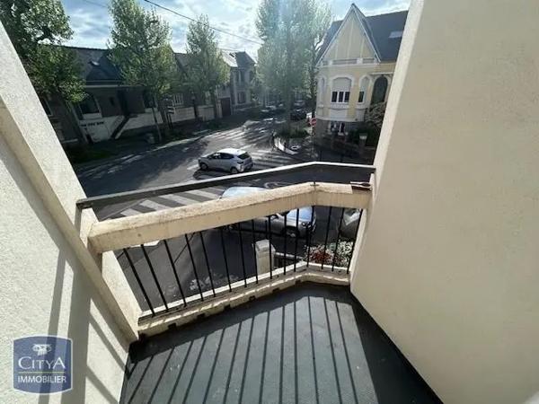 Appartement à louer 3 pièces 61.56m² Nantes (44300)