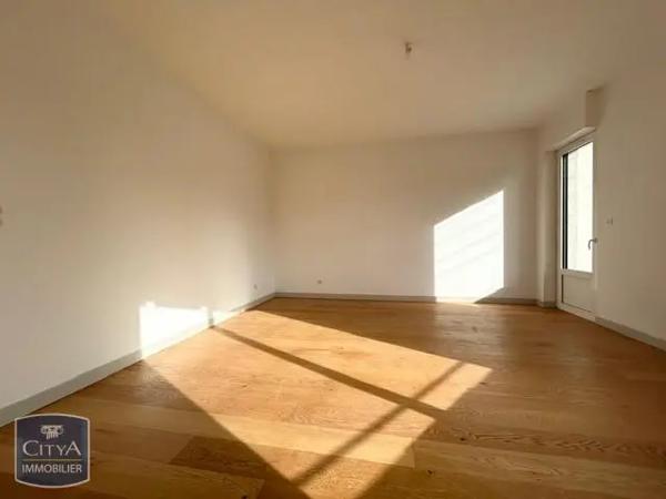 Appartement à louer 3 pièces 61.56m² Nantes (44300)