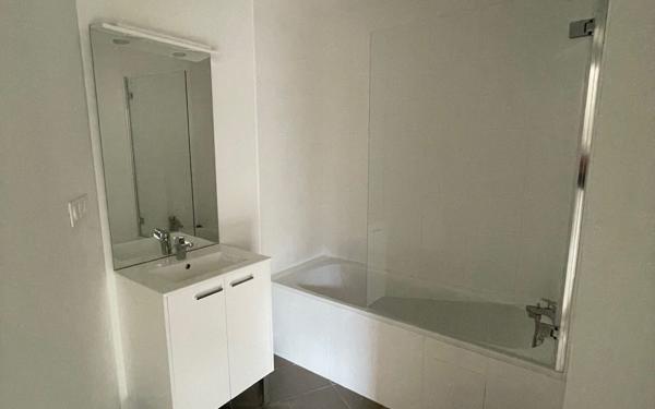 Appartement à louer    4 pièces •  Lille