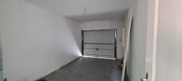 Maison Gorges 4 P . 3 Chs . 82.30 M² . T 1315 M² . Garage . Terrasse