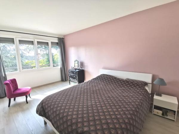 Dans Résidence Sécurisée !