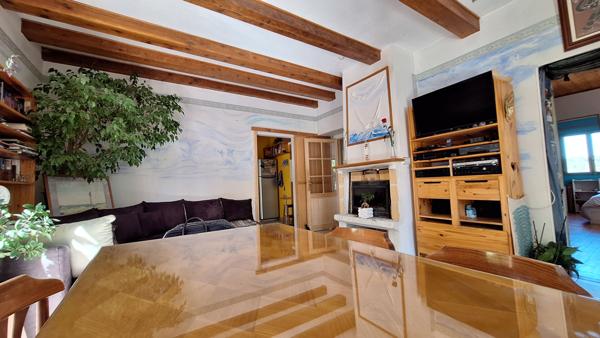 Ventabren RARE maison position dominante 190m2 au calme, vue imprenable, piscine