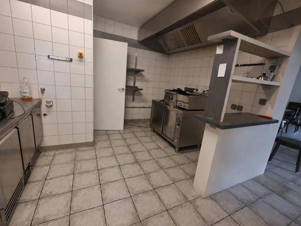 Maison avec local commercial à SAINT GAUDENS (31)