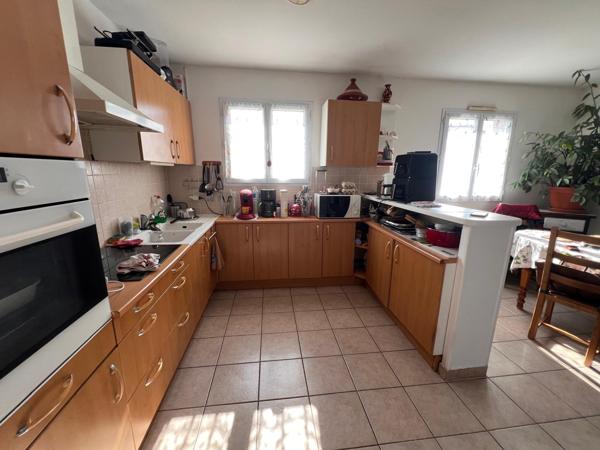 Frontignan (34110) Villa avec deux niveaux quasi indépendants - Produit rare - Frontignan