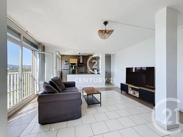 Appartement T4 à vendre  4 pièces - 78,40 m 2   TASSIN LA DEMI LUNE  - 69