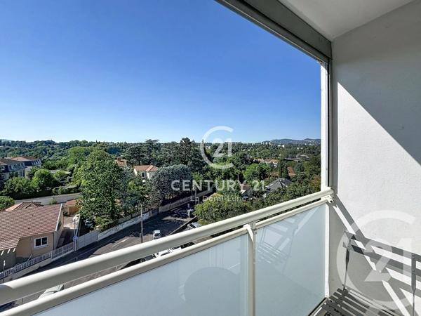 Appartement T4 à vendre  4 pièces - 78,40 m 2   TASSIN LA DEMI LUNE  - 69