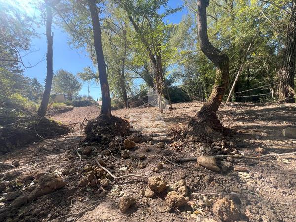 À Vendre : Terrain de agricole en Bord de Rivière - 520 m² ?