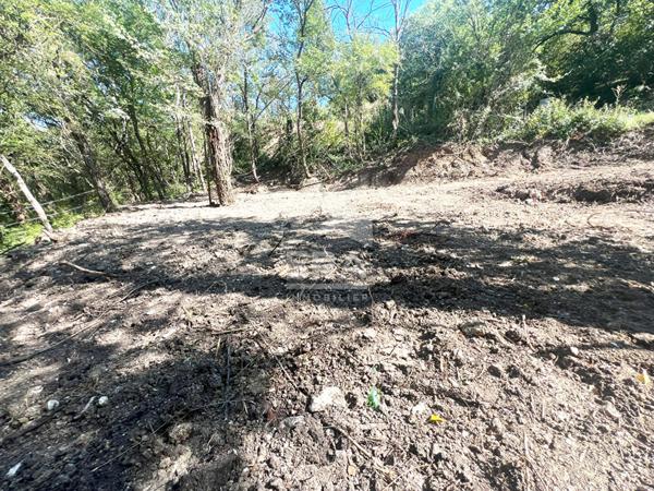 À Vendre : Terrain de agricole en Bord de Rivière - 520 m² ?