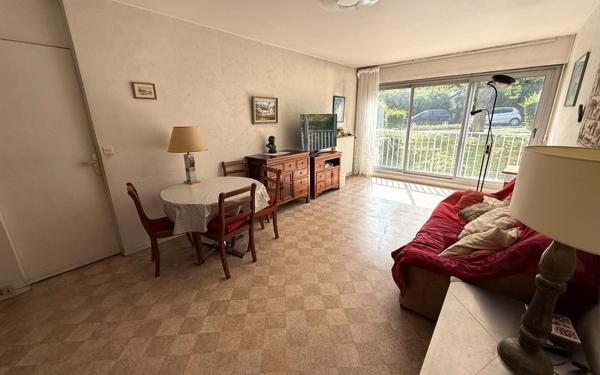 Appartement à vendre    3 pièces • 65,59 m2 Antony