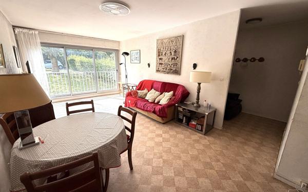 Appartement à vendre    3 pièces • 65,59 m2 Antony