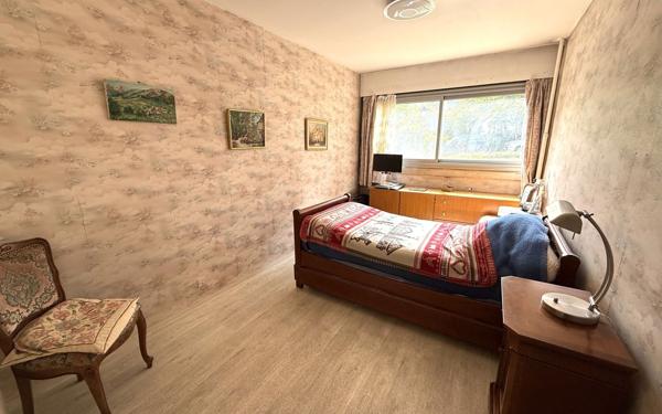 Appartement à vendre    3 pièces • 65,59 m2 Antony