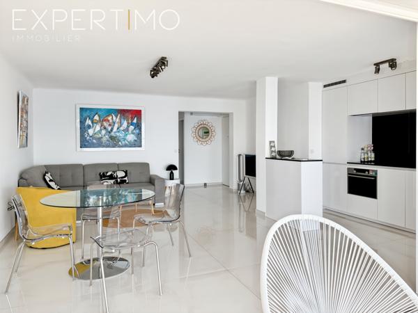 Palavas-les-Flots (34250) PALAVAS APPARTEMENT TYPE 4 STANDING DERNIER ETAGE FACE MER AVEC GARAGE ET CAVE