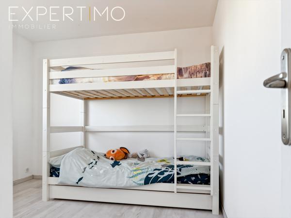 Palavas-les-Flots (34250) PALAVAS APPARTEMENT TYPE 4 STANDING DERNIER ETAGE FACE MER AVEC GARAGE ET CAVE