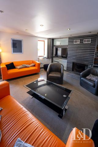 Opportunité rare :Chalet historique de 1780 à Tignes — 150 m², charme & modernité