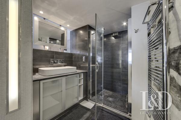 Opportunité rare :Chalet historique de 1780 à Tignes — 150 m², charme & modernité