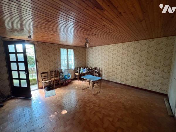 VERRINES SOUS CELLE, maison ancienne 