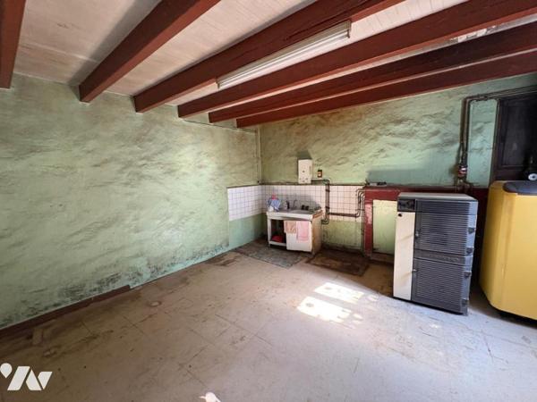 VERRINES SOUS CELLE, maison ancienne 