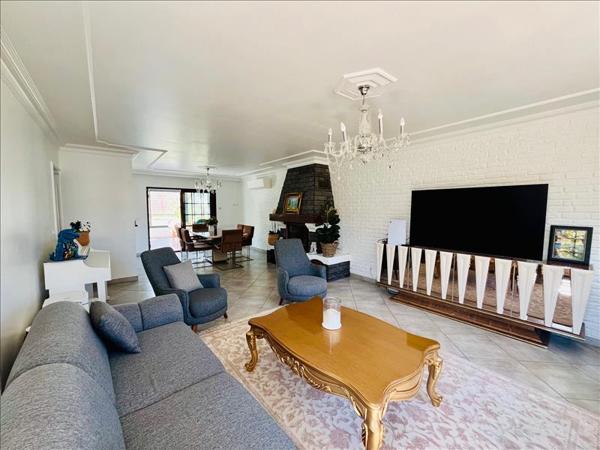 Maison à vendre |  L'Isle-Adam |  10 pièces | 192 m²