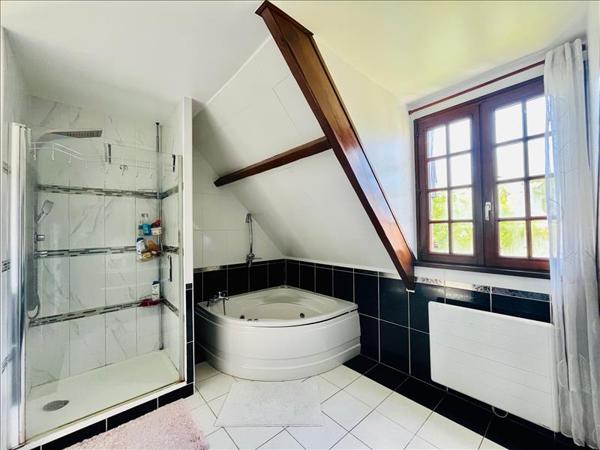 Maison à vendre |  L'Isle-Adam |  10 pièces | 192 m²