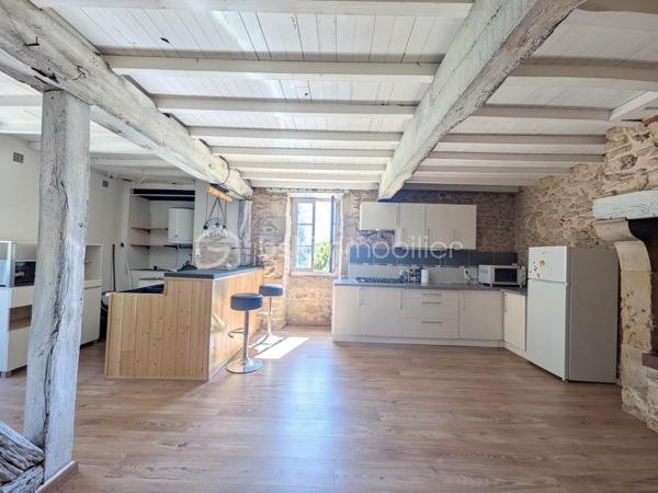 Avec une  rénovation déjà engagée, à finaliser selon vos envies, découvrez ce bien situé à seulement 10 minutes de Mirande et 25 minutes d'Auch.
Cette maison du début du XIXe siècle a déjà fait l’objet d’un début de rénovation, laissant aujourd’hui la possibilité aux futurs acquéreurs de terminer le projet à leur goût.

Elle développe environ 150 m² habitables et conserve de nombreux éléments de caractère : pierre apparente, poutres, cheminées et des volumes intéressants. Les murs en pierre de près de 60 cm d'épaisseur apportent tout le cachet et l'inertie thermique recherchés dans les maisons anciennes.

Au rez-de-chaussée : Un hall d'entrée, une grande pièce de vie avec cuisine ouverte, un salon avec cheminée, des WC séparés et un garage carrelé.
À l’étage : Trois chambres, une salle d'eau et un espace complémentaire à repenser.

EXTERIEURS ET DEPENDANCES :

Parcelle de 930 m² organisée autour de la maison, avec jardin en façade et sur le côté, un hangar (+80 m2), et 3 petits espaces de rangement extérieurs


INFORMATIONS TECHNIQUES :

- Toiture remaniée
- Combles isolés
- Fibre installée
- Panneaux rayonnants électriques avec programmateurs neufs
- DPE D


TRAVAUX A PRÉVOIR :

- Remplacement des menuiseries (simple vitrage)
- Assainissement individuel (non conforme)
- Mise à niveau de l'installation électrique
- Finitions




MAISON IDEALE POUR :

- Un projet de résidence principale personnalisée
- Un projet de rénovation
- Les amoureux de l’ancien
- Primo-accédants


LE PLUS : 

Une base déjà partiellement rénovée qui permet de se projeter tout en gardant la liberté d’aménager selon ses envies.
Taxe foncière de 914 € seulement !

📞 Une visite s’impose pour en apprécier tout le potentiel ! Contactez Christel Sonet-Pambrun au 06.10.85.50.94     (Visite virtuelle sur demande)