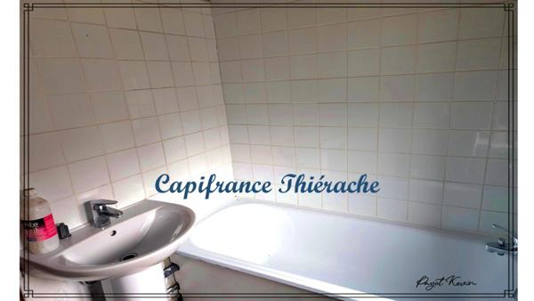 Immeuble composé d'une habitation et d'un commerce bar