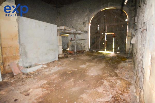 33760-BELLEBAT - LONGERE- 4 CHAMBRES -TERRAIN-GARAGE-