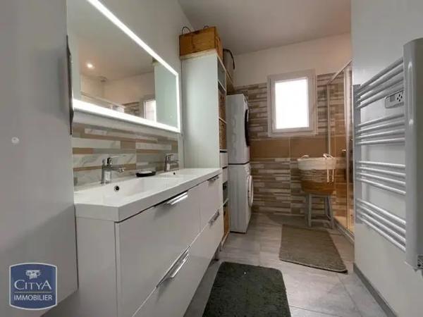 Maison à louer 4 pièces 83.6m²