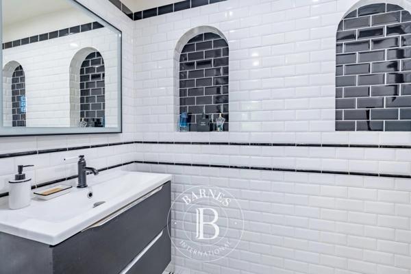 Saint-Germain-en-Laye, Maison 5 Chambres -  251 m² à vendre