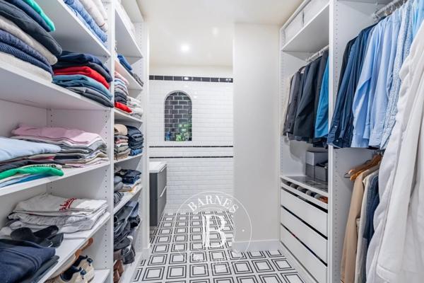Saint-Germain-en-Laye, Maison 5 Chambres -  251 m² à vendre