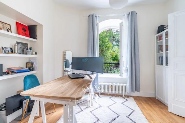Saint-Germain-en-Laye, Maison 5 Chambres -  251 m² à vendre