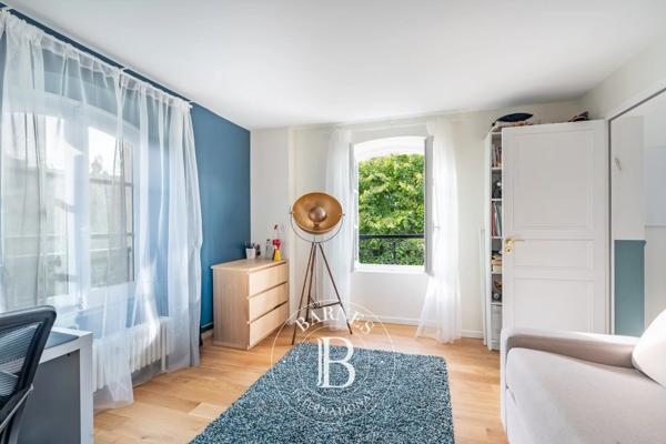 Saint-Germain-en-Laye, Maison 5 Chambres -  251 m² à vendre