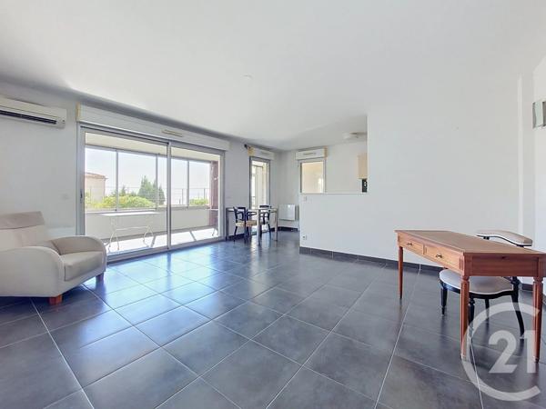 Appartement F3 à vendre  3 pièces - 67,73 m 2   SETE  - 34