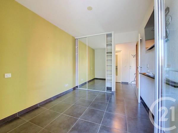 Appartement F3 à vendre  3 pièces - 67,73 m 2   SETE  - 34