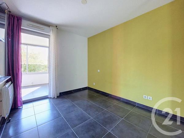 Appartement F3 à vendre  3 pièces - 67,73 m 2   SETE  - 34