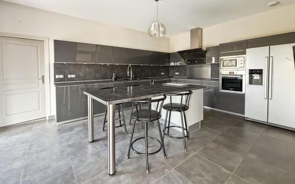 Maison à vendre    4 pièces •  Montauban