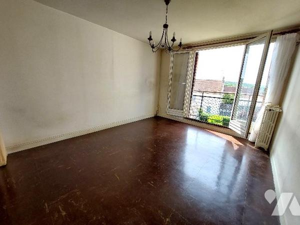 Appartement F4  proche hypercentre et gare de Provins