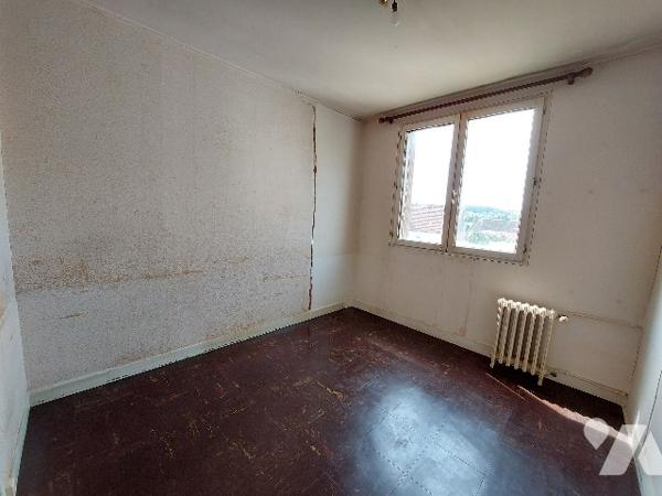 Appartement F4  proche hypercentre et gare de Provins