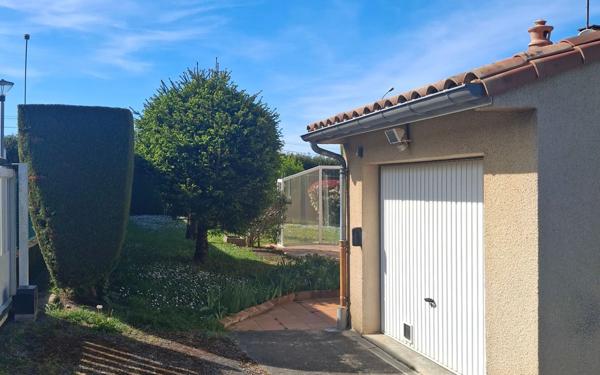 Maison à vendre    3 pièces •  Aussillon