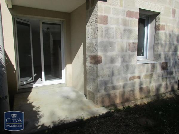 Appartement à louer 2 pièces 43.61m² Saint-Pantaléon-de-Larche (19600)