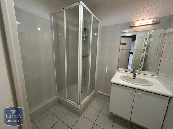 Appartement à louer 2 pièces 43.61m² Saint-Pantaléon-de-Larche (19600)