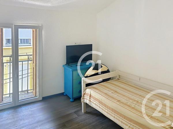 Maison à vendre  4 pièces - 75 m 2   ELNE  - 66