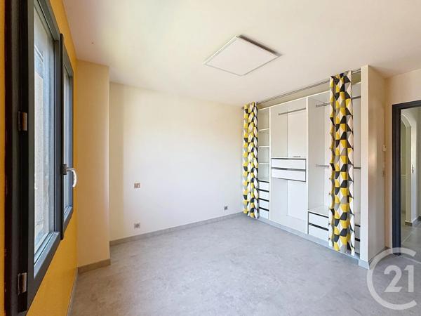 Maison à vendre  6 pièces - 146,30 m 2   CERET  - 66
